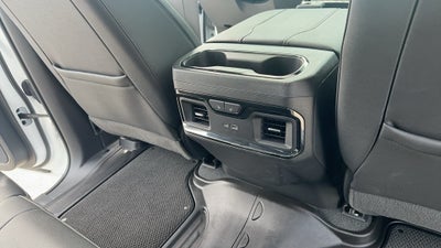 2023 GMC Sierra 1500 4WD Crew Cab Short Box AT4