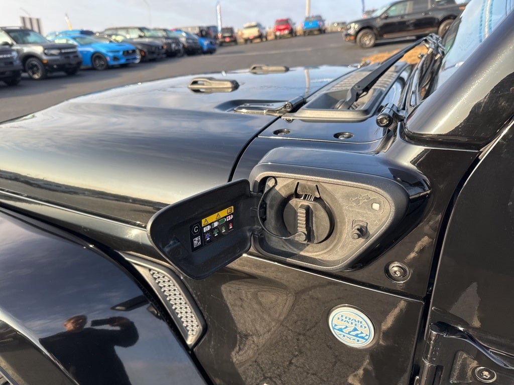 2023 Jeep Wrangler 4xe Sahara 4x4