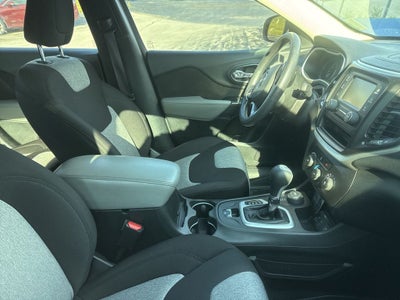 2014 Jeep Cherokee Sport