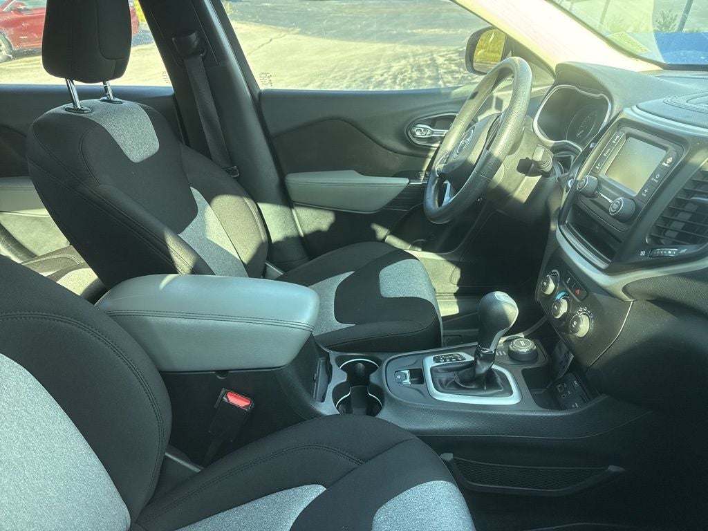 2014 Jeep Cherokee Sport