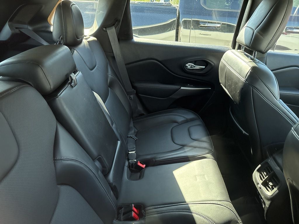 2021 Jeep Cherokee Latitude Lux