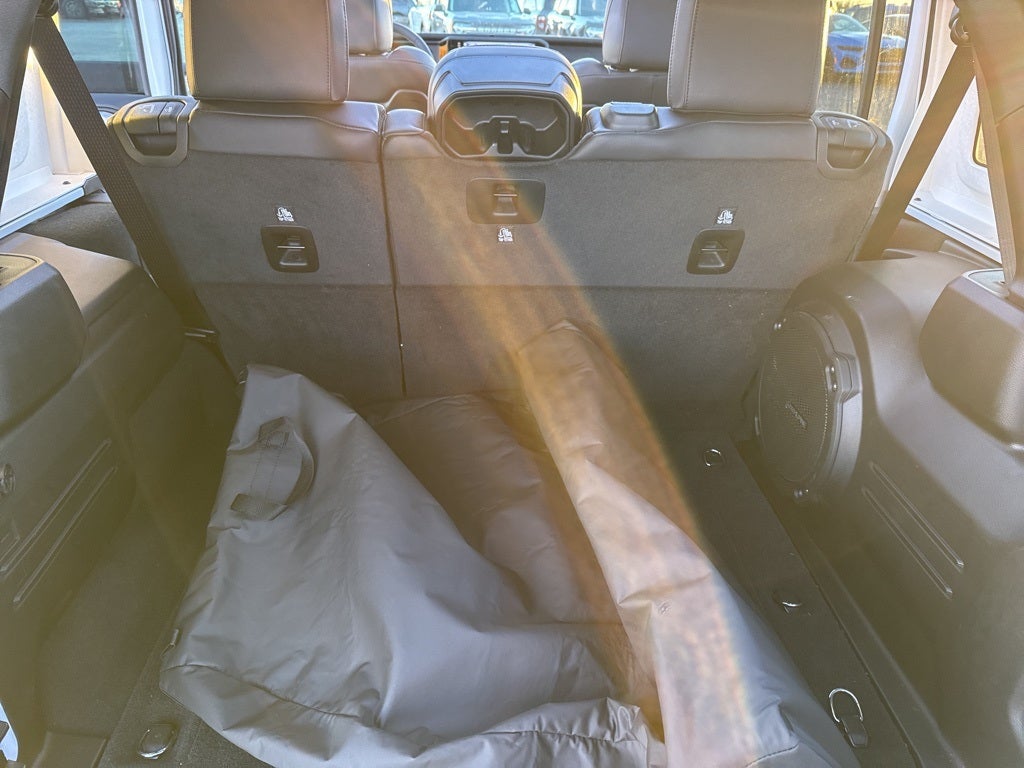 2024 Jeep Wrangler 4-Door Sahara 4x4