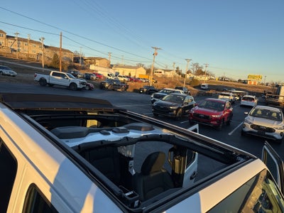 2024 Jeep Wrangler 4-Door Sahara 4x4