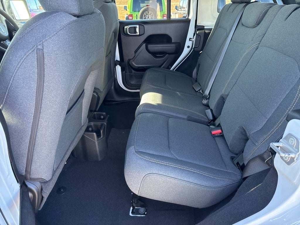 2026 Jeep Wrangler 4-Door Sport RHD 4x4