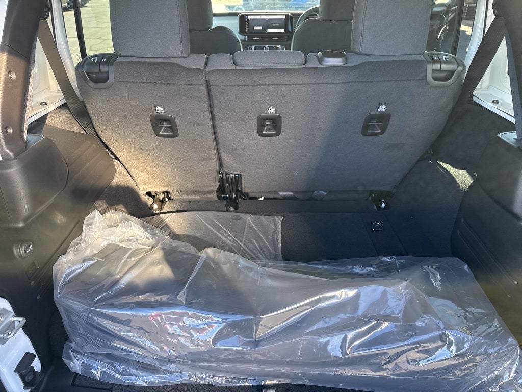 2026 Jeep Wrangler 4-Door Sport RHD 4x4