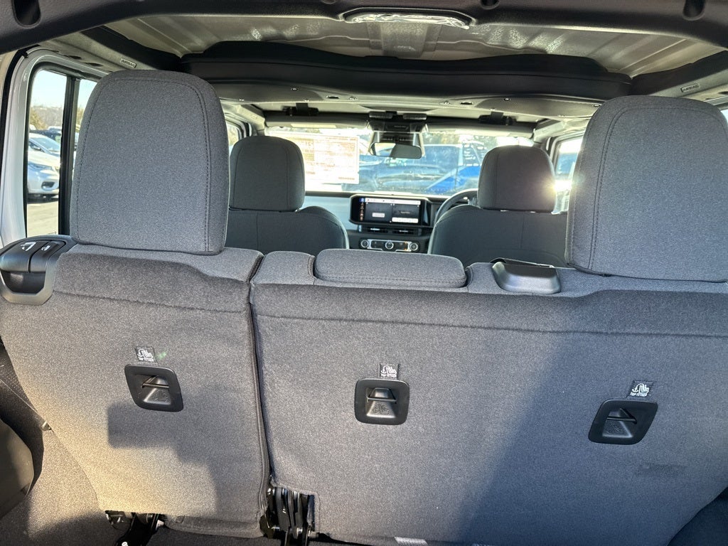 2026 Jeep Wrangler 4-Door Sport RHD 4x4