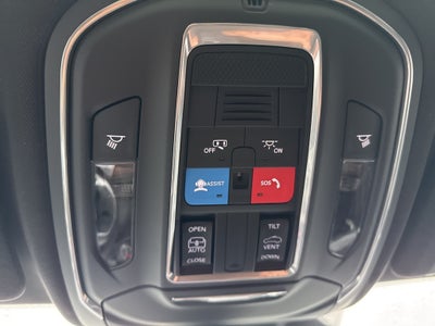 2025 Jeep Grand Cherokee GRAND CHEROKEE LAREDO X 4X4