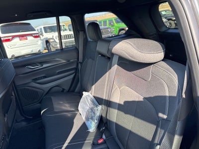 2026 Jeep Grand Cherokee GRAND CHEROKEE LAREDO 4X4