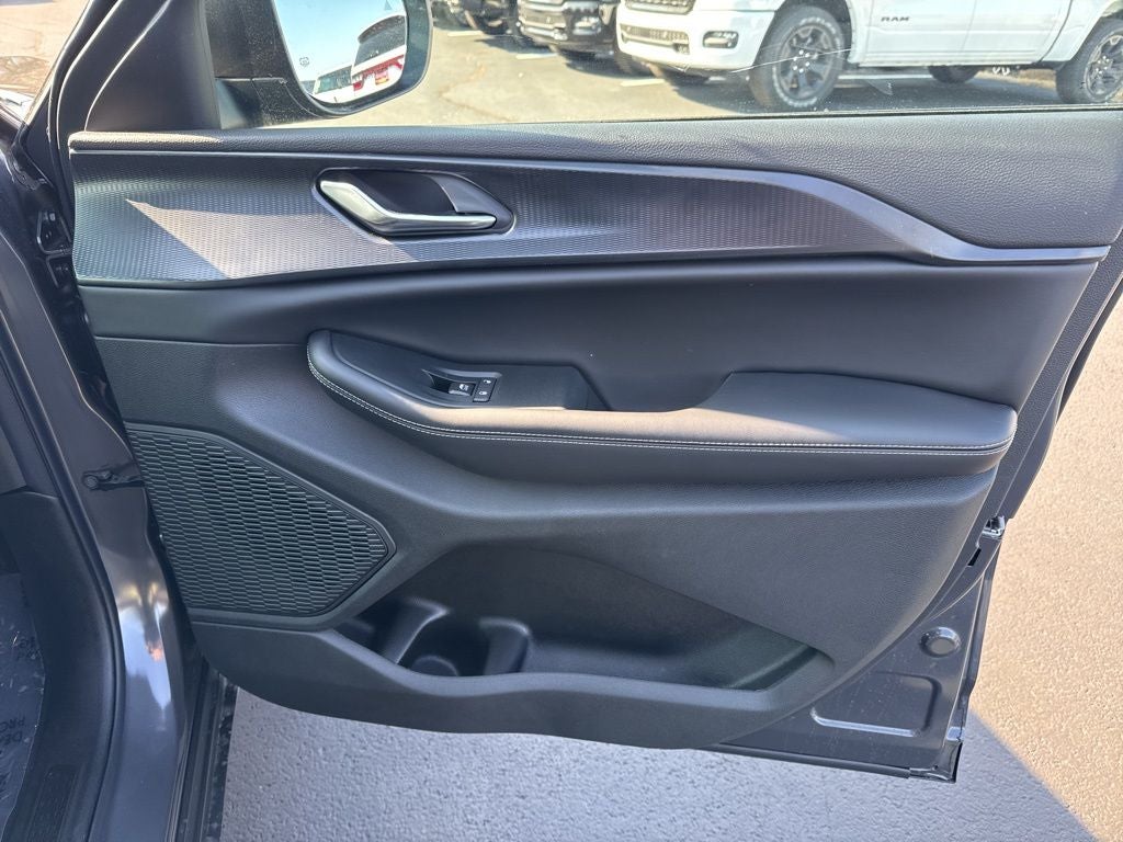 2026 Jeep Grand Cherokee GRAND CHEROKEE LAREDO 4X4