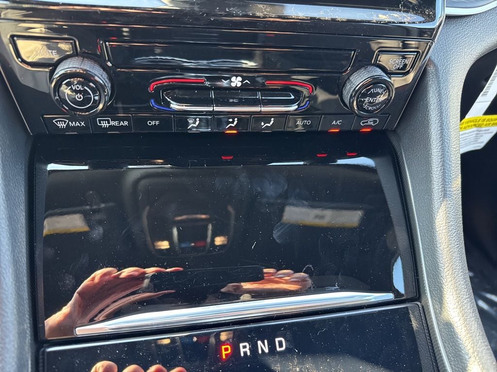 2026 Jeep Grand Cherokee GRAND CHEROKEE LAREDO 4X4