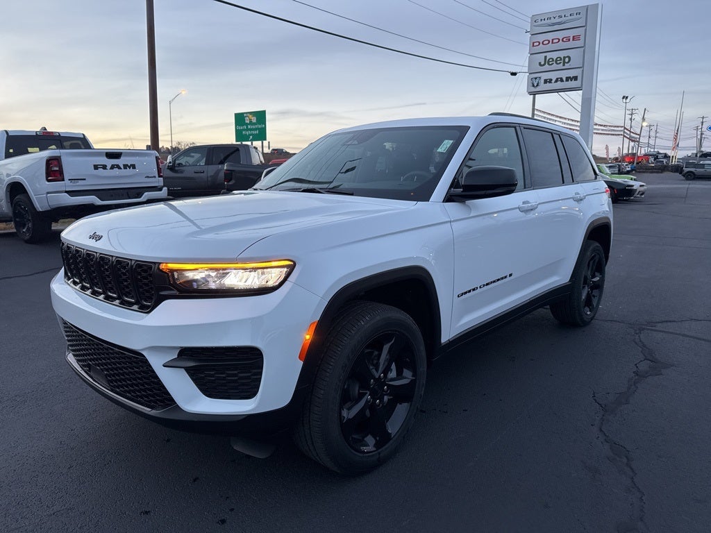 2025 Jeep Grand Cherokee GRAND CHEROKEE ALTITUDE X 4X4