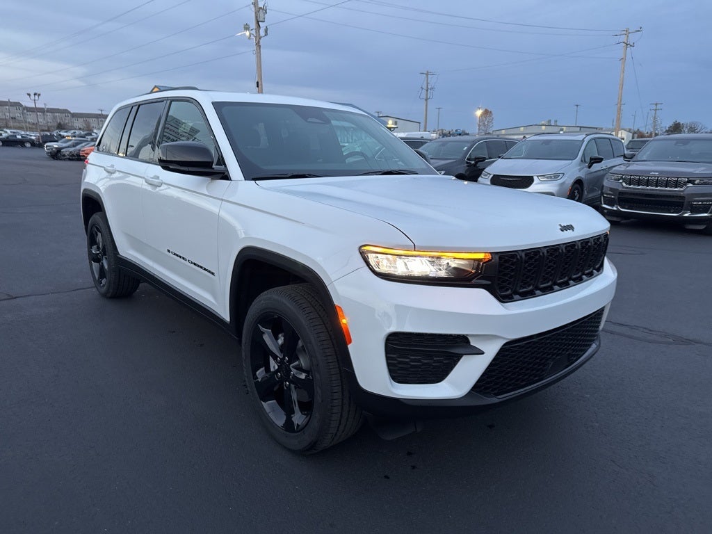 2025 Jeep Grand Cherokee GRAND CHEROKEE ALTITUDE X 4X4