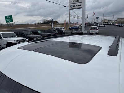 2026 Jeep Grand Cherokee GRAND CHEROKEE LAREDO X 4X4