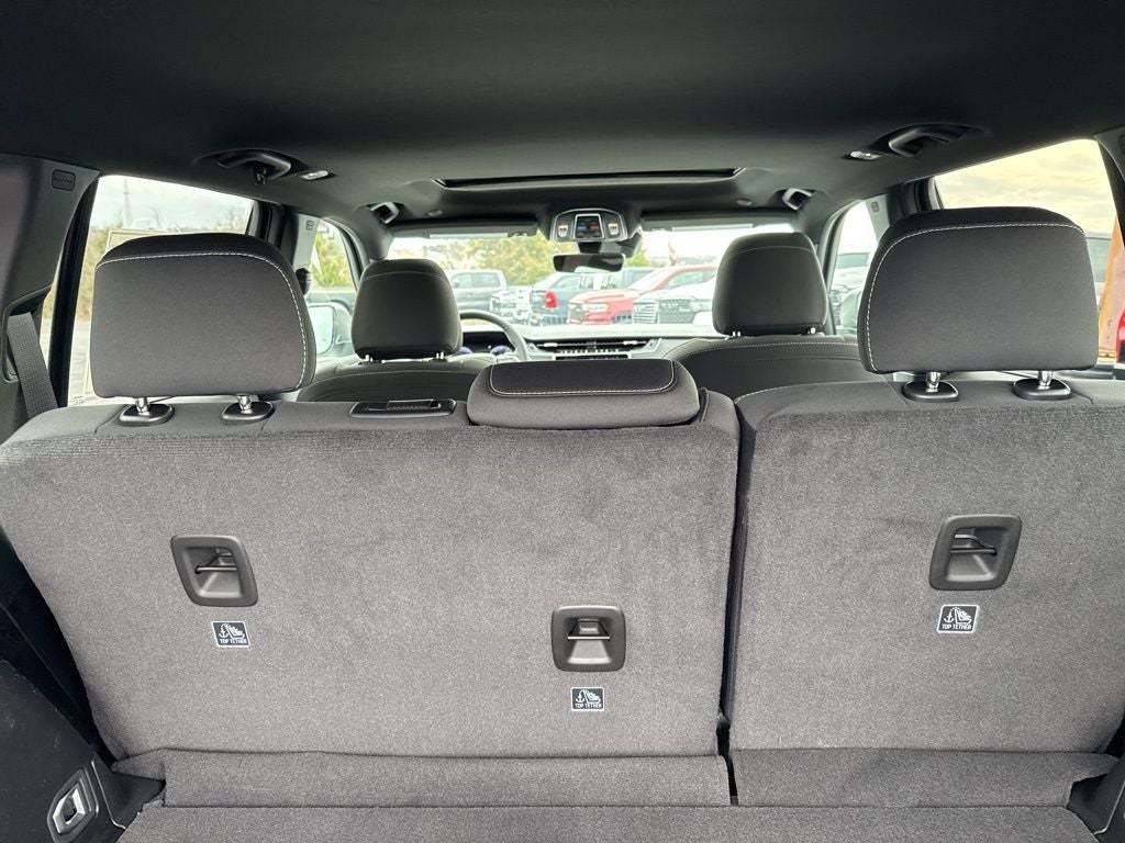 2026 Jeep Grand Cherokee GRAND CHEROKEE LAREDO X 4X4