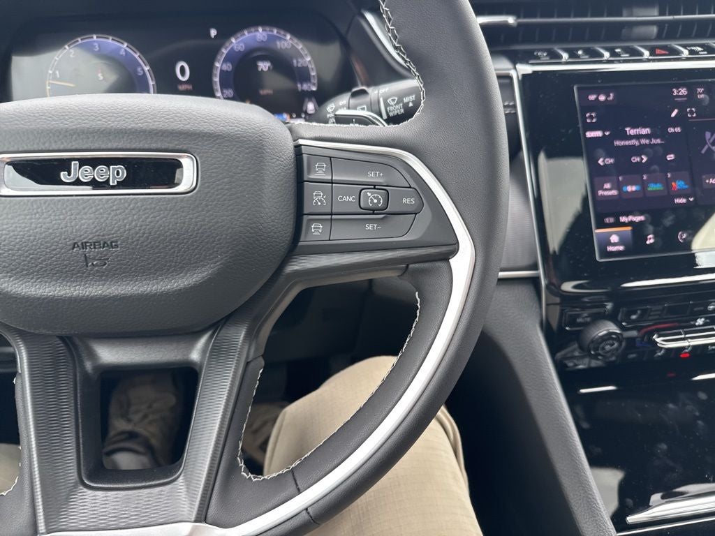 2026 Jeep Grand Cherokee GRAND CHEROKEE LAREDO X 4X4