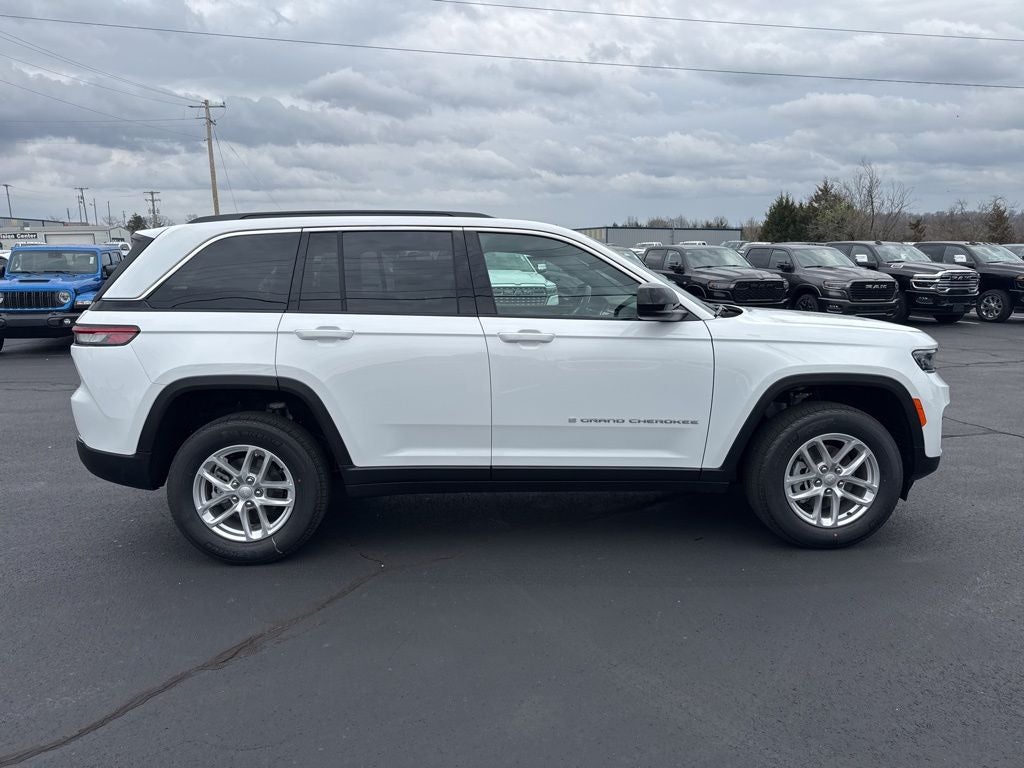 2026 Jeep Grand Cherokee GRAND CHEROKEE LAREDO X 4X4