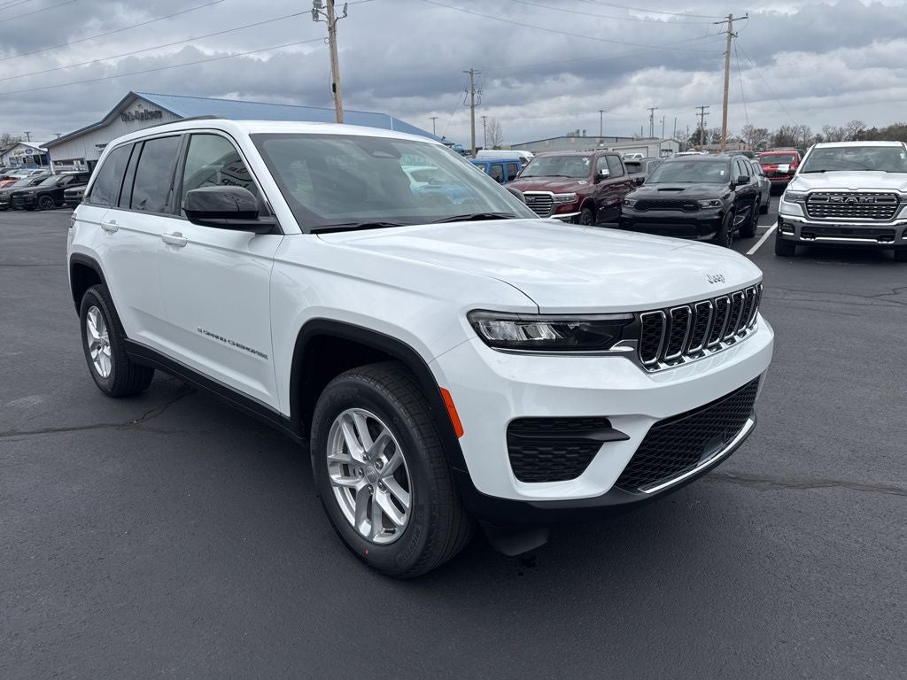 2026 Jeep Grand Cherokee GRAND CHEROKEE LAREDO X 4X4