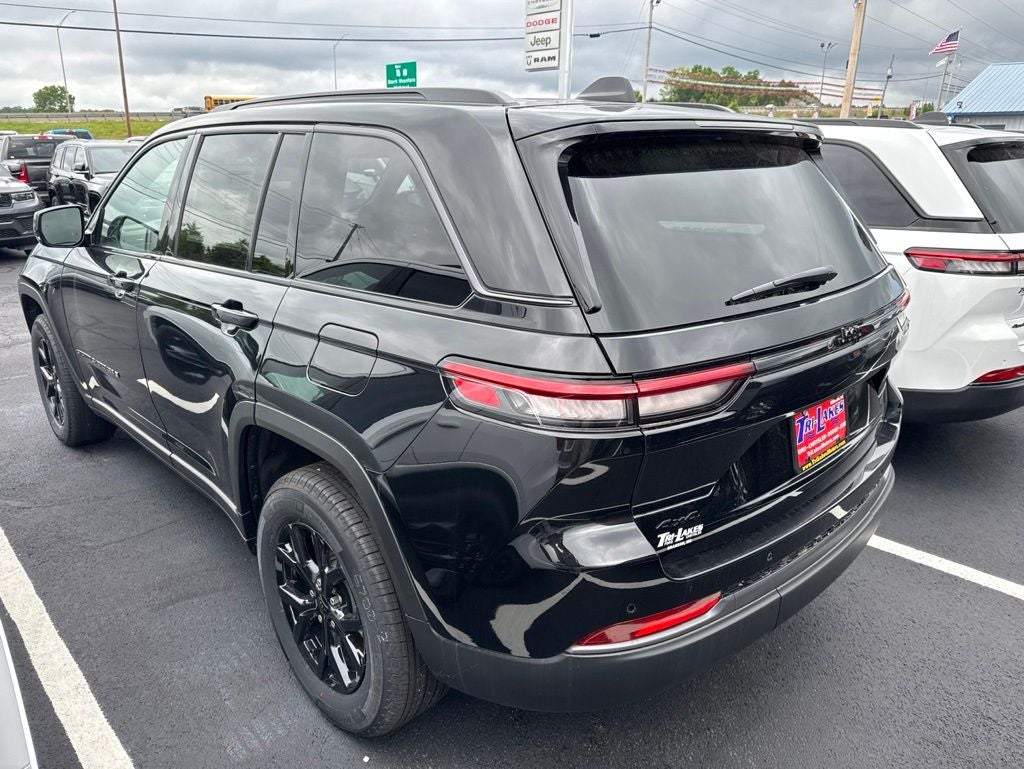 2026 Jeep Grand Cherokee GRAND CHEROKEE LAREDO ALTITUDE 4X4