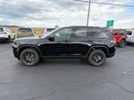 2027 Jeep Grand Cherokee Laredo Altitude