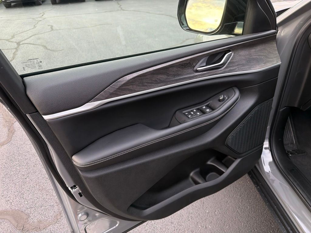 2027 Jeep Grand Cherokee GRAND CHEROKEE LAREDO ALTITUDE 4X4