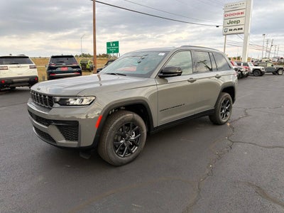2027 Jeep Grand Cherokee GRAND CHEROKEE LAREDO ALTITUDE 4X4