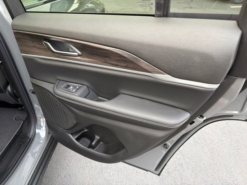 2027 Jeep Grand Cherokee GRAND CHEROKEE LAREDO ALTITUDE 4X4