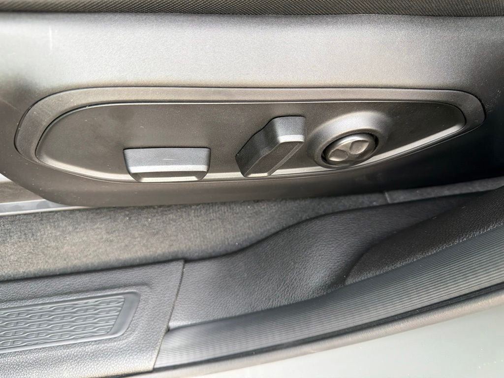2027 Jeep Grand Cherokee GRAND CHEROKEE LAREDO ALTITUDE 4X4