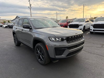 2027 Jeep Grand Cherokee GRAND CHEROKEE LAREDO ALTITUDE 4X4