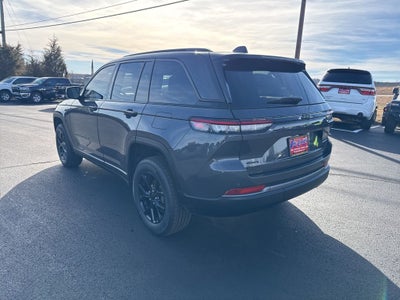 2026 Jeep Grand Cherokee GRAND CHEROKEE LAREDO ALTITUDE 4X4