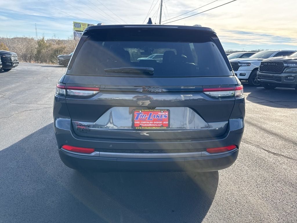 2026 Jeep Grand Cherokee GRAND CHEROKEE LAREDO ALTITUDE 4X4