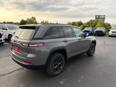 2027 Jeep Grand Cherokee Laredo Altitude