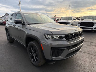 2027 Jeep Grand Cherokee Laredo Altitude