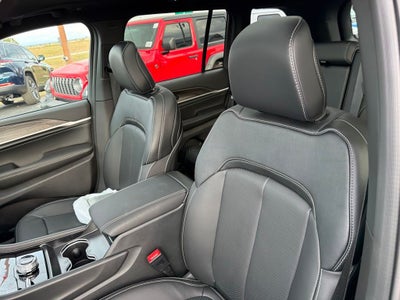 2027 Jeep Grand Cherokee Limited Reserve