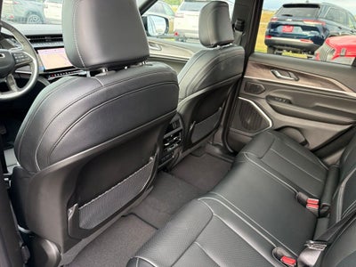 2027 Jeep Grand Cherokee Limited Reserve