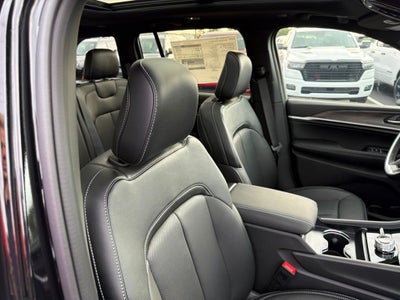 2027 Jeep Grand Cherokee Limited Reserve