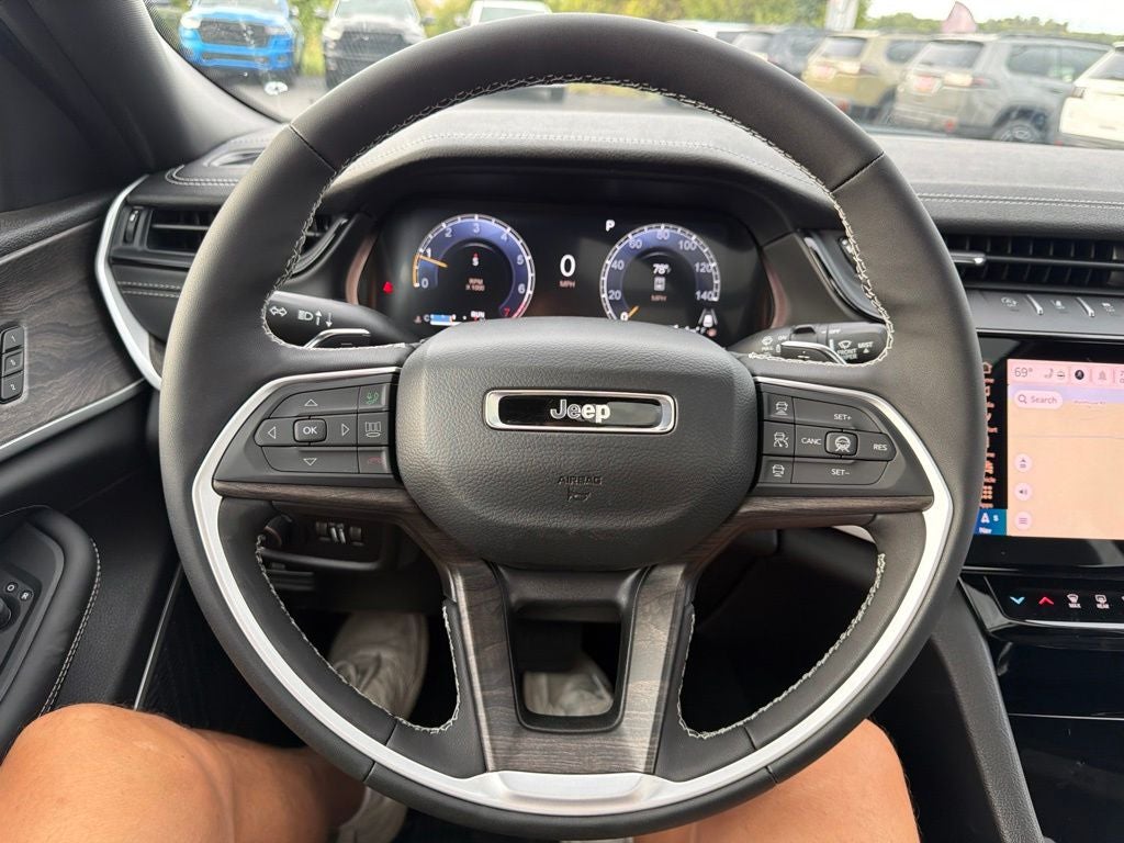 2027 Jeep Grand Cherokee Limited Reserve