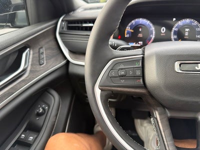 2027 Jeep Grand Cherokee Limited Reserve