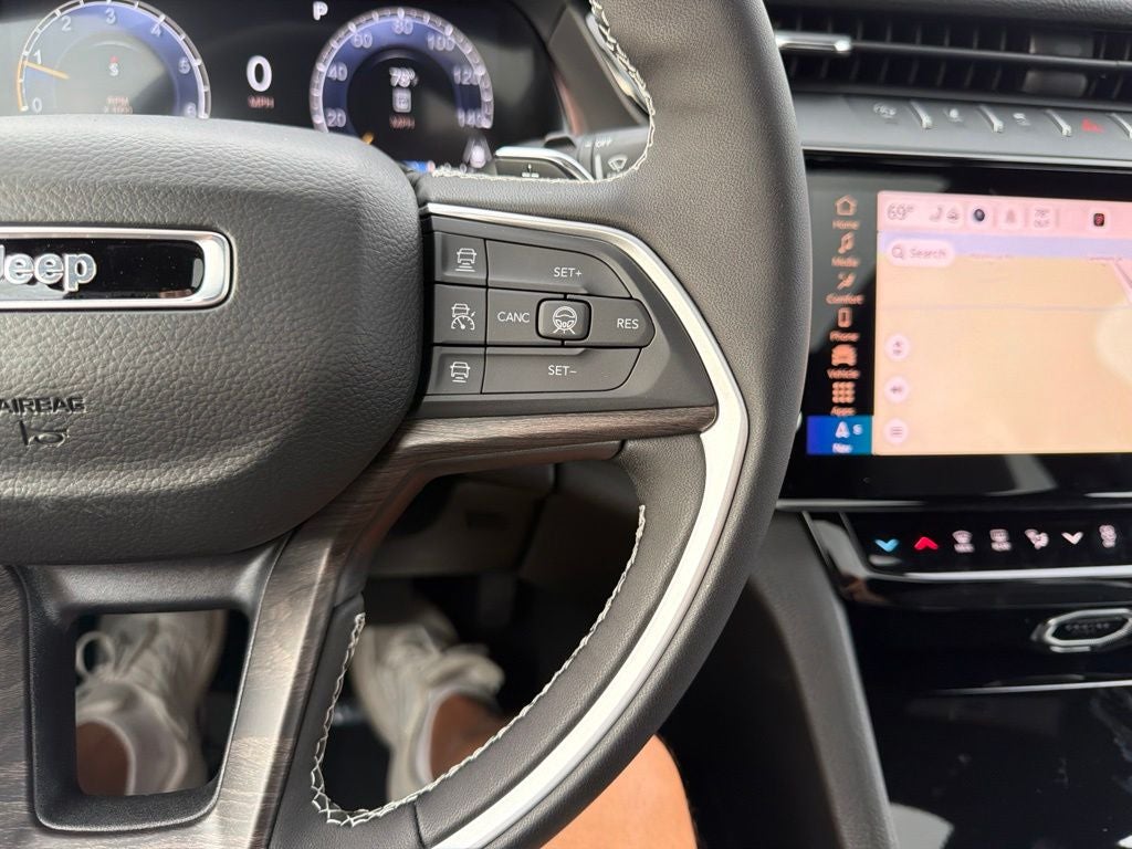 2027 Jeep Grand Cherokee Limited Reserve
