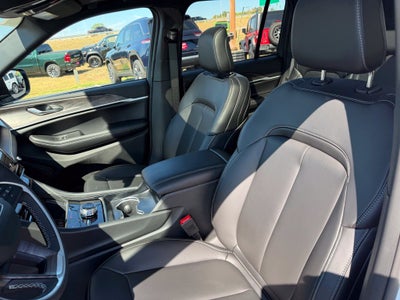 2027 Jeep Grand Cherokee Limited