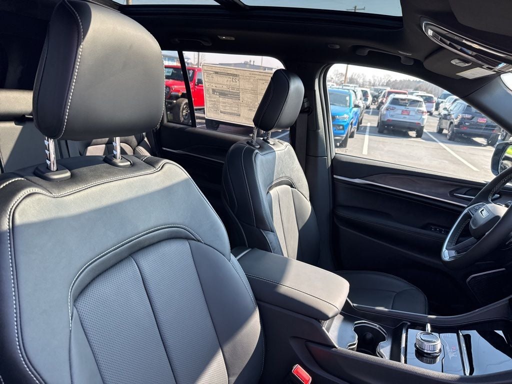 2026 Jeep Grand Cherokee GRAND CHEROKEE LIMITED RESERVE 4X4