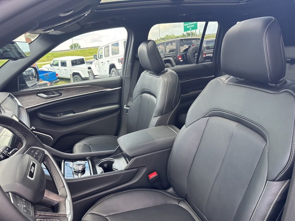 2026 Jeep Grand Cherokee GRAND CHEROKEE LIMITED RESERVE 4X4