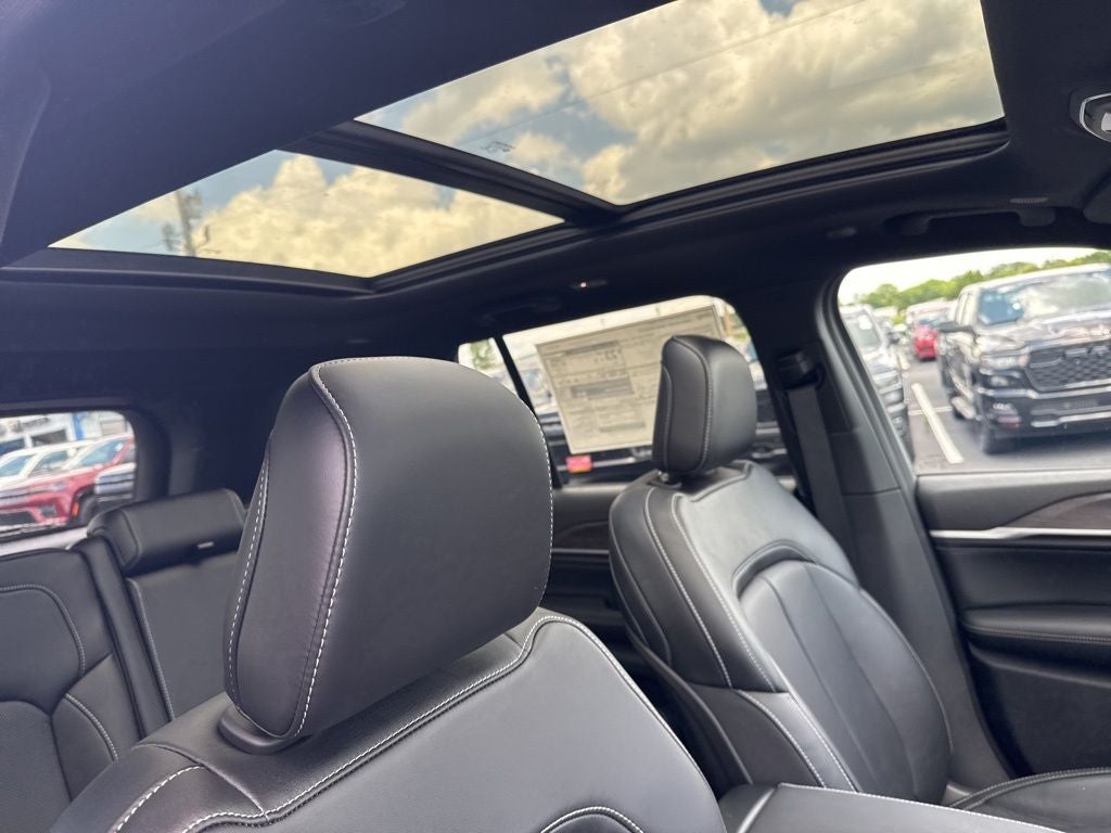 2026 Jeep Grand Cherokee GRAND CHEROKEE LIMITED RESERVE 4X4