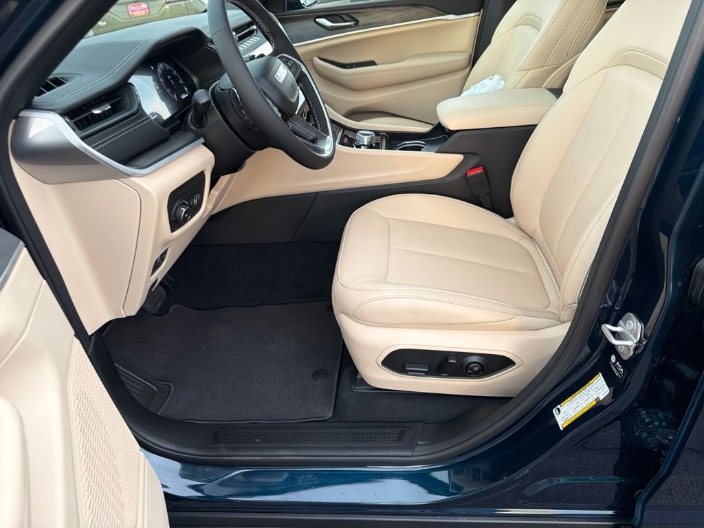 2027 Jeep Grand Cherokee Limited