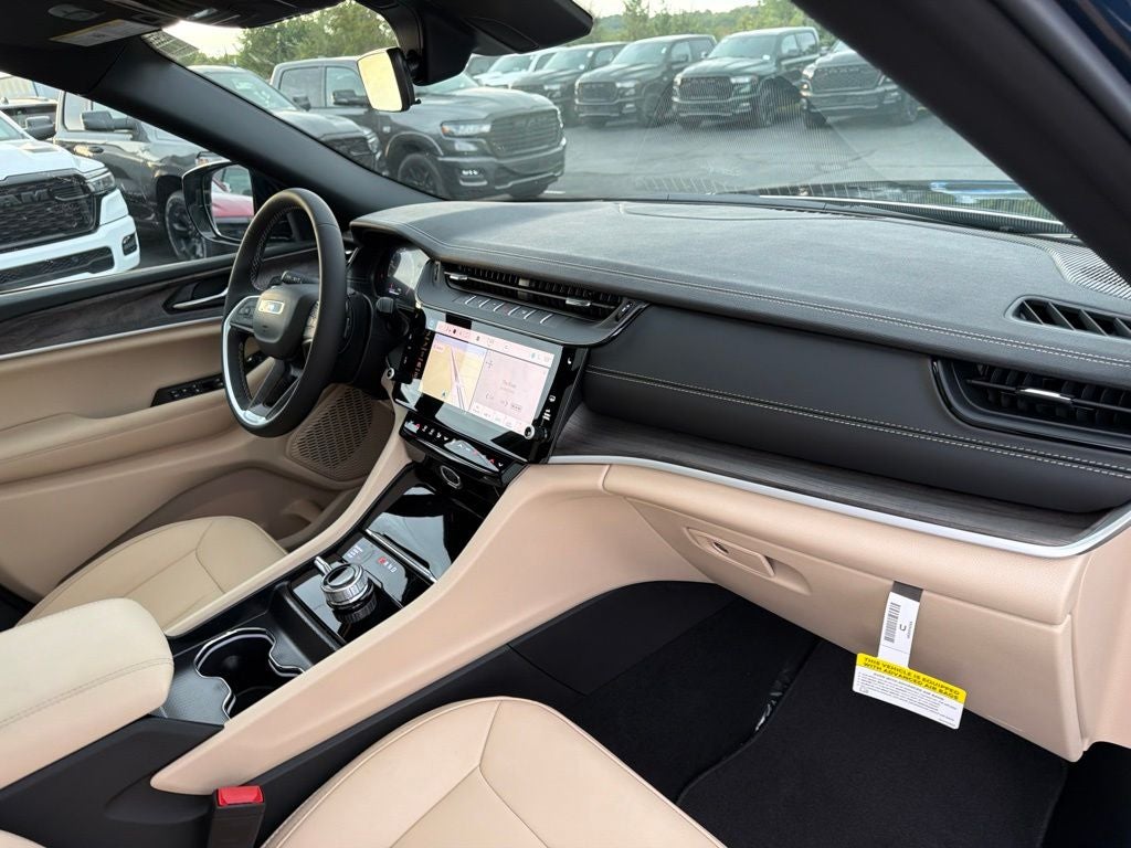 2027 Jeep Grand Cherokee Limited
