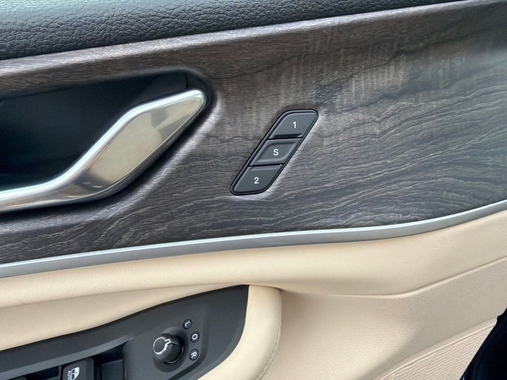 2027 Jeep Grand Cherokee Limited