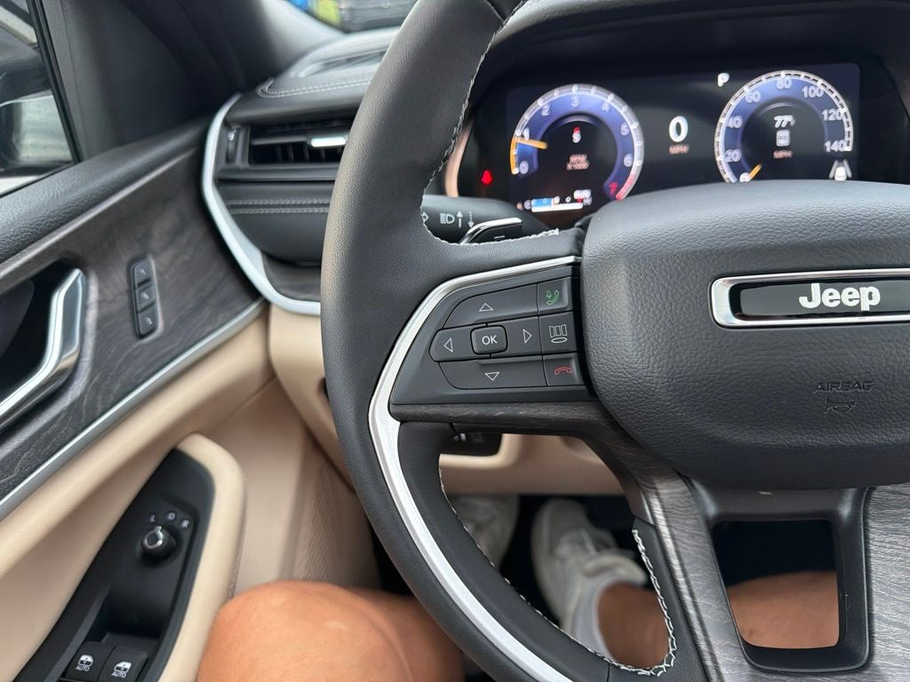 2027 Jeep Grand Cherokee Limited