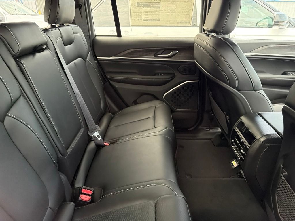 2026 Jeep Grand Cherokee GRAND CHEROKEE LIMITED RESERVE 4X4