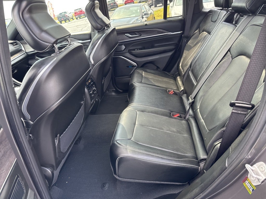 2022 Jeep Grand Cherokee Overland 4x4