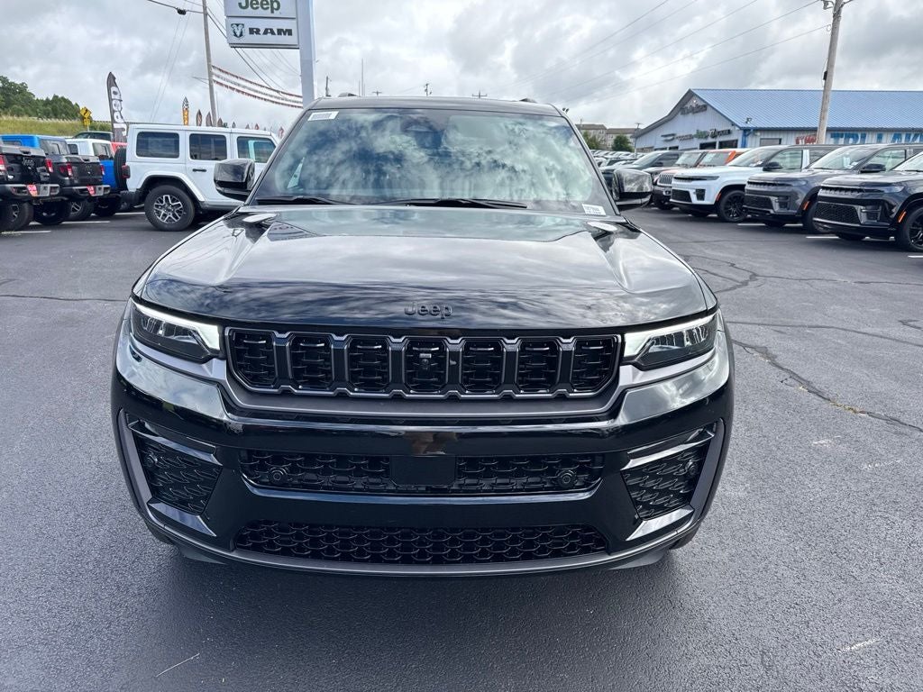 2026 Jeep Grand Cherokee GRAND CHEROKEE SUMMIT 4X4