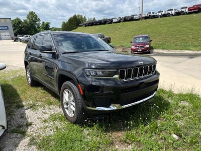 2024 Jeep Grand Cherokee L Laredo 4x2